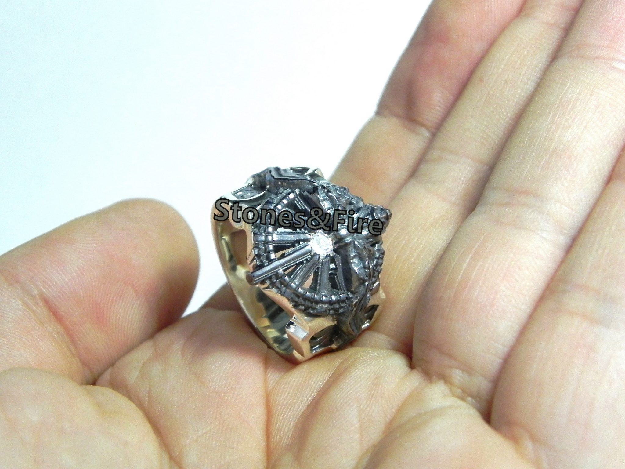 Begin Bitterheid patroon Ring of Lucii-Final Fantasy XV-Noctis Lucis Caelum Massive Ring-Cosplayer-FF Cosplay-Final Fantasy 15 Gift accessories-geeky nerdy gifts-CREATES TO ORDER • Stones&Fire Begin Bitterheid patroon Ring of Lucii-Final Fantasy XV-Noctis Lucis Caelum Massive Ring-Cosplayer-FF Cosplay-Final Fantasy 15 Gift accessories-geeky nerdy gifts-CREATES TO ORDER • Stones&Fire