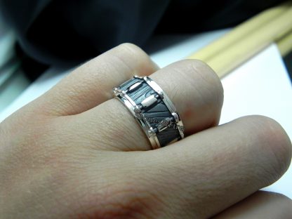 Wedding Drum Ring | Drums | Drumming | Drummers | Snare Drum ring | Drummers family | Drummers gifts | Drums jewelry | Wedding bands | Musician gift |