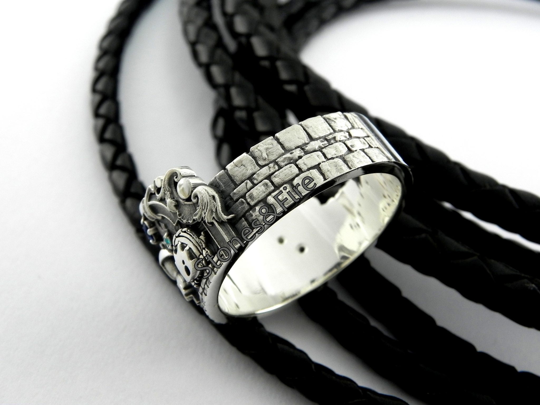 This custom Ring is a fan art designed and made by Stones&Fire. Inspired by animation and playing games. More info you may find in its description.