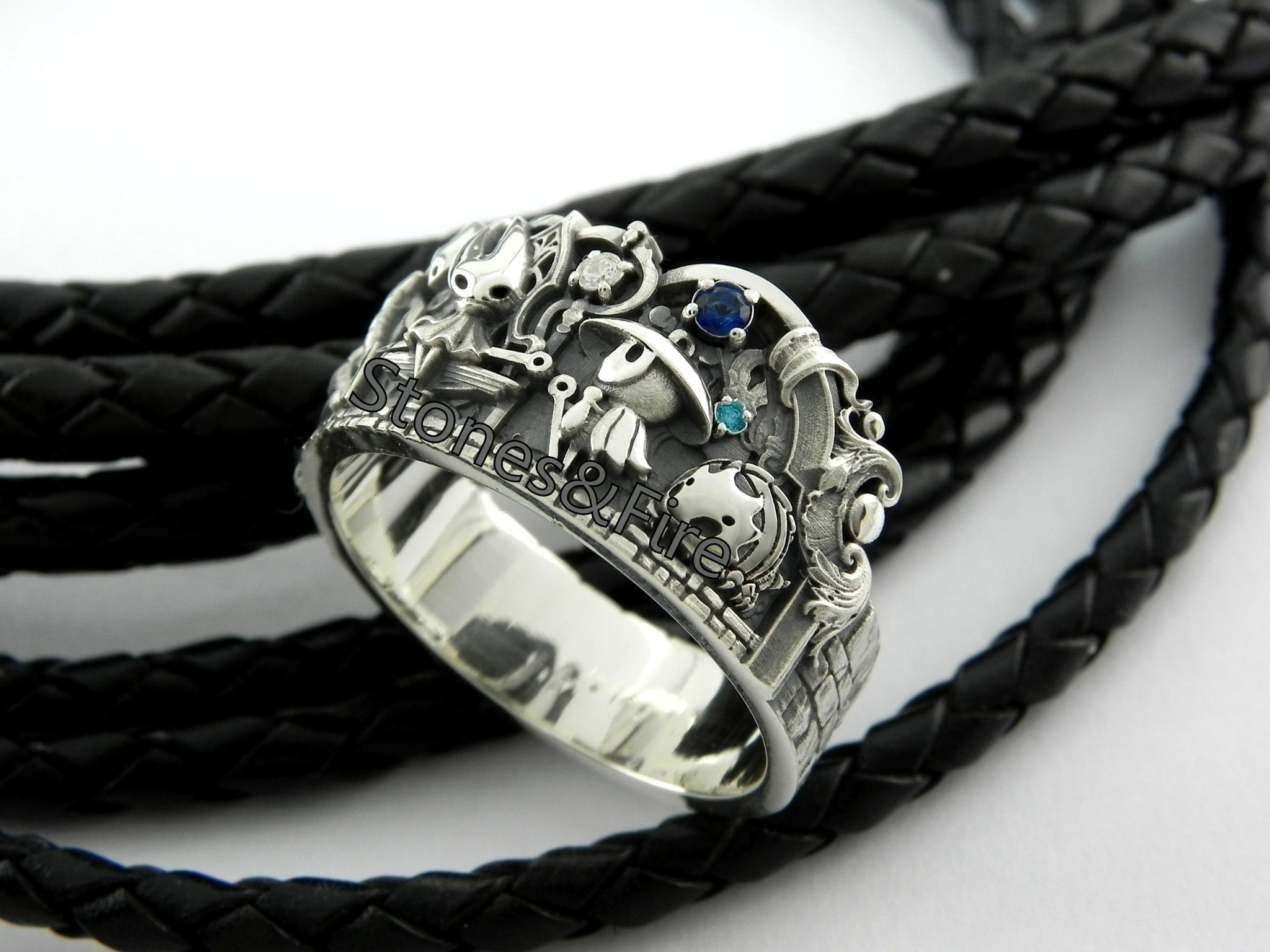 This custom Ring is a fan art designed and made by Stones&Fire. Inspired by animation and playing games. More info you may find in its description.